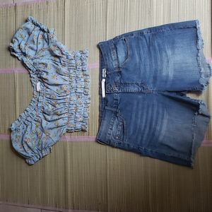 💕💕💕 5 for $20 Smocked puff sleeve ruffle top trim large pastel blue